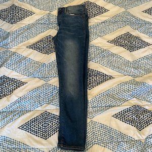 Women’s Gap jeans size 30x32 slim straight